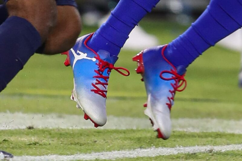 American Football Cleats Vs Soccer Cleats – Key Differences
